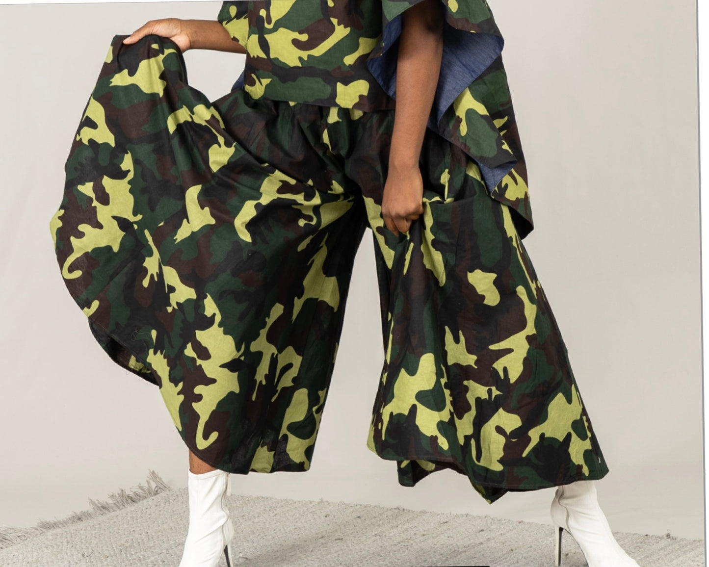 Wide Leg Green Camo Pants O/S