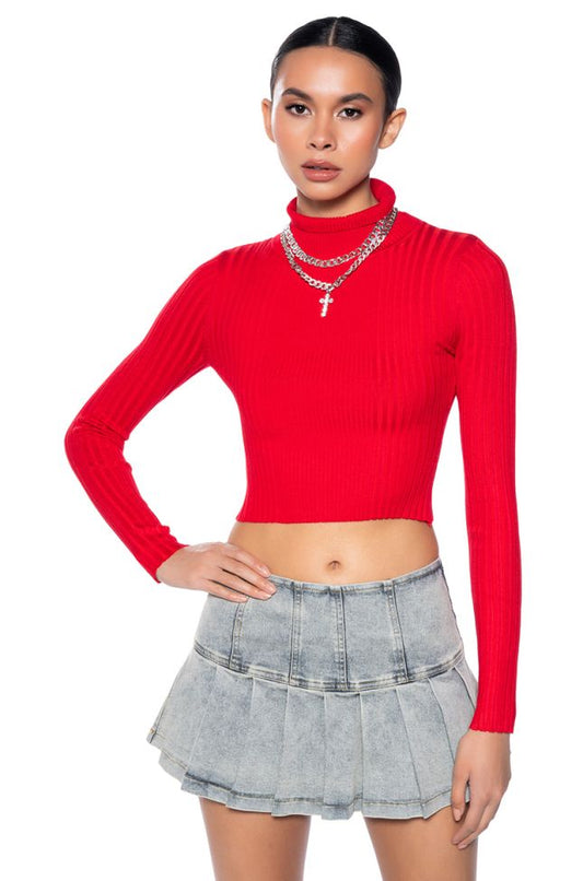 Cropped turtleneck sweater red