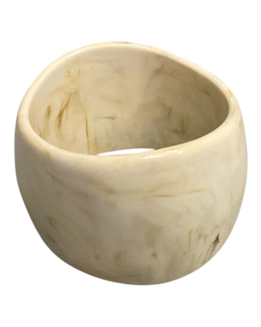 Cream Barrel Bangle (C)