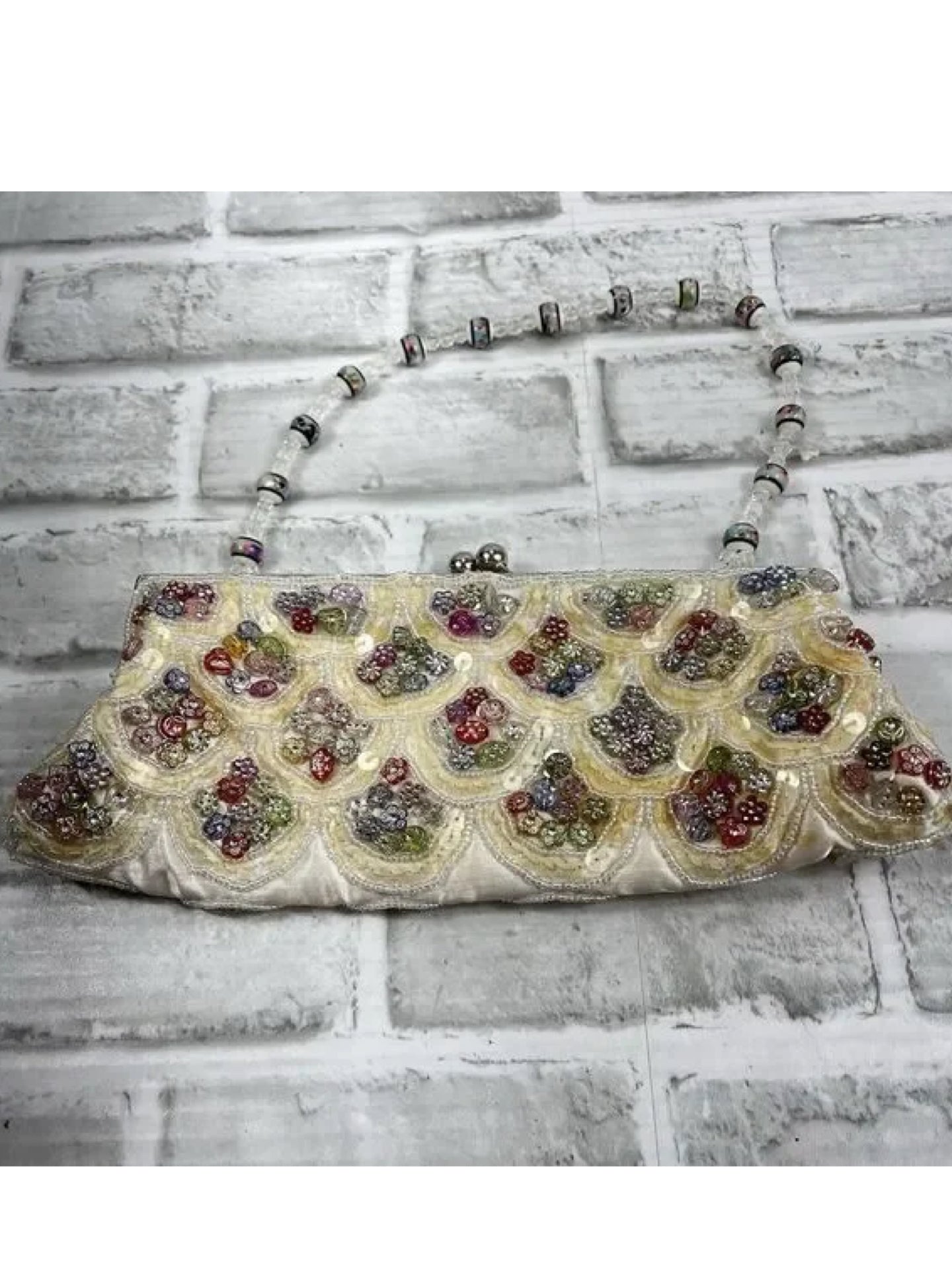 Vintage cream sequined purse